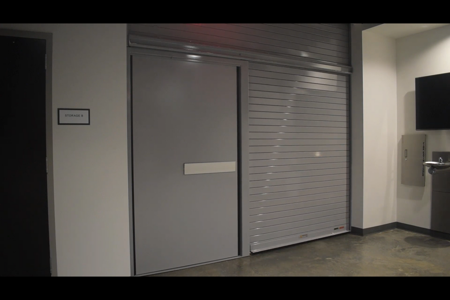 Safescape® T2000 Series | Vertical Acting with Deployable Egress